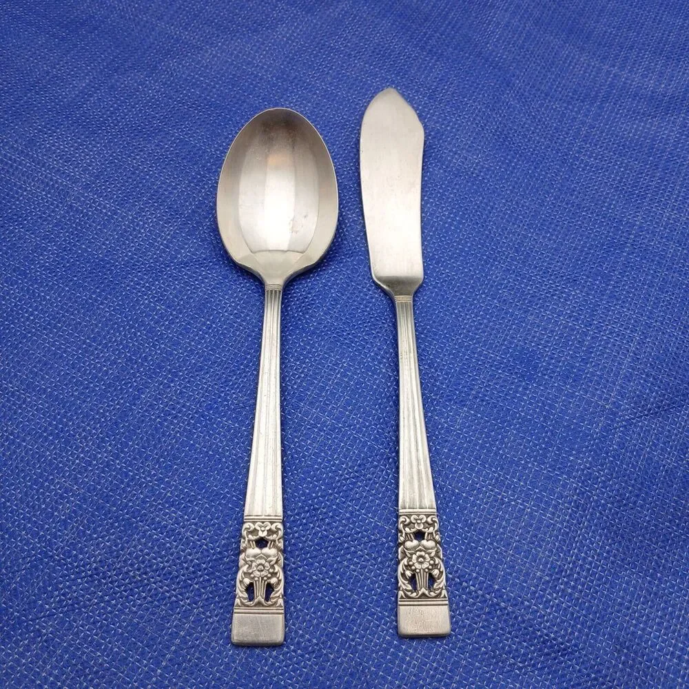 Oneida Community Coronation 1936 Set Sugar Spoon & Butter Knife Silverplate
